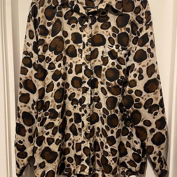 Magic Top Large Buttonfront Semi Sheer - Picture 2 of 6